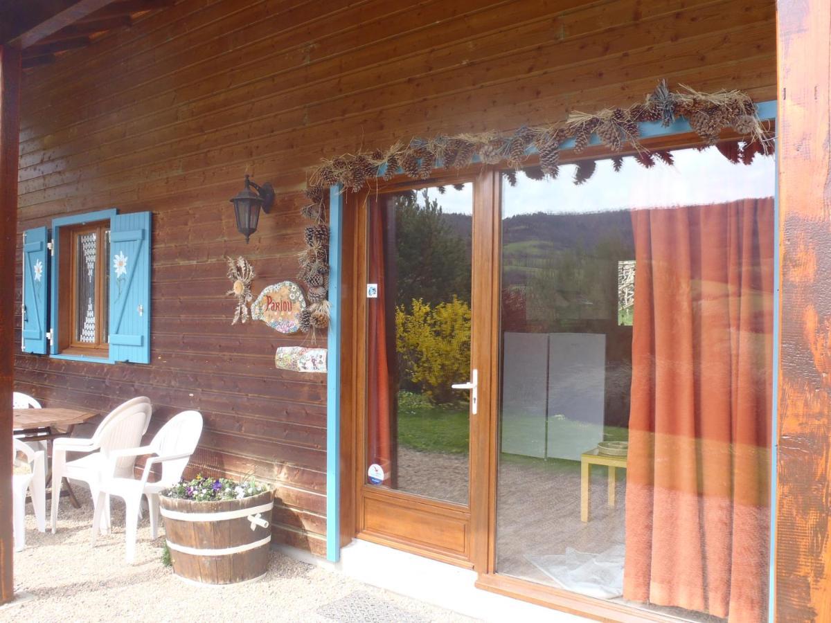 Les Chalets De La Vigne Grande Saint-Floret Exterior foto